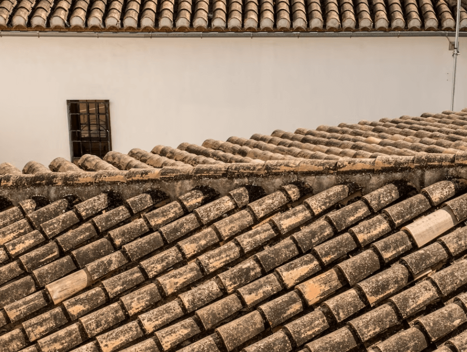 Cedar split shake roofing